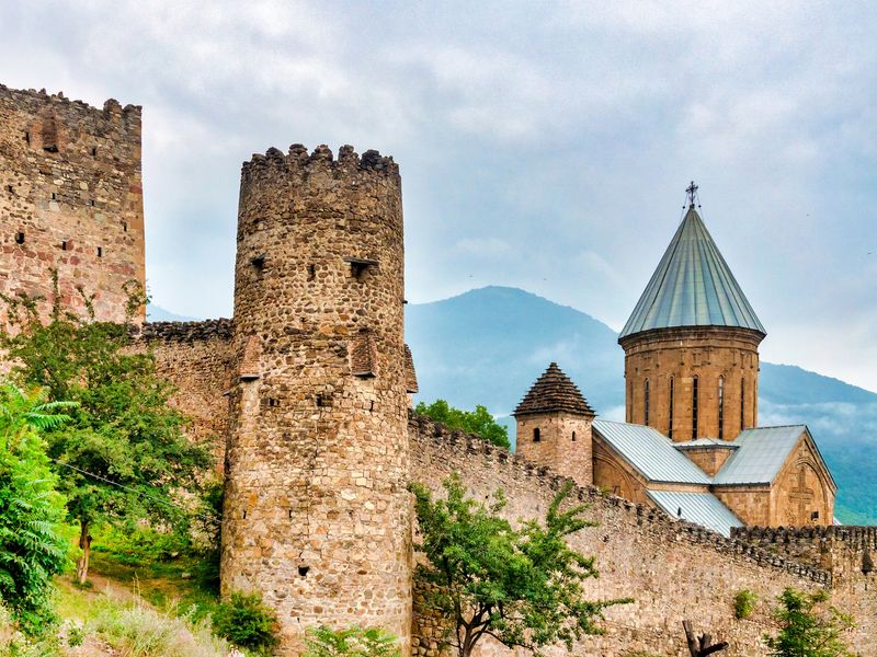 Georgia_Ananuri_AdobeStock_490721109