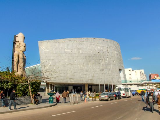 【混載】アレクサンドリアハイライト◎カタコンブ＋円形劇場＋図書館＋クエイトベイ城＋モンタザガーデンなど＜終日／英語／送迎付／アレクサンドリア発 or カイロ発＞