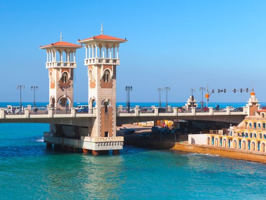 【混載】アレクサンドリアハイライト◎カタコンブ＋円形劇場＋図書館＋クエイトベイ城＋モンタザガーデンなど＜終日／英語／送迎付／アレクサンドリア発 or カイロ発＞