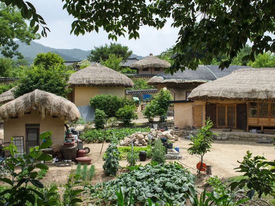 Korea_Seoul_安東_pixta_23024123_M