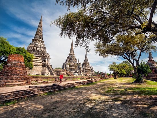 Thailand_Ayutthaya_Wat Phra Si Sanphet_shutterstock_603299318