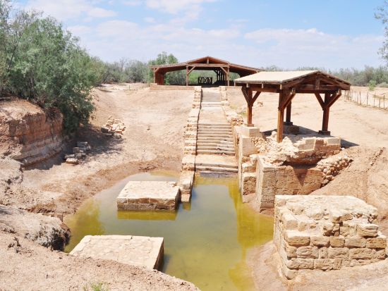 イエス洗礼の地 世界遺産ベタニア＋死海1日観光＜貸切／英語or日本語／アンマン発着／昼食付＞