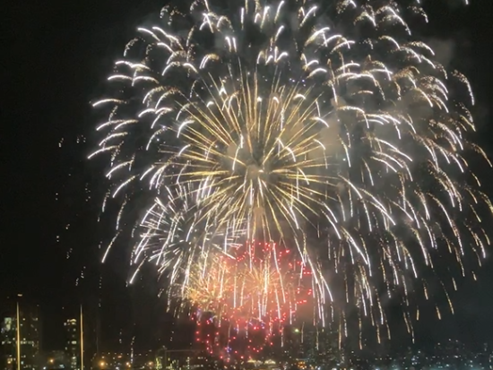 【4/30・9/2限定】お部屋から花火鑑賞！ルネッサンス リバーサイド ホテルに宿泊　軽食ビュッフェが楽しめるクラブラウンジアクセス付きプランあり＜朝食付き＞