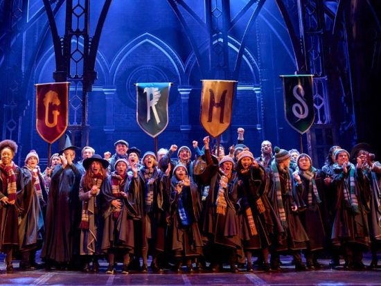 舞台『ハリー・ポッターと呪いの子』 チケット予約 ＜ロンドン＞