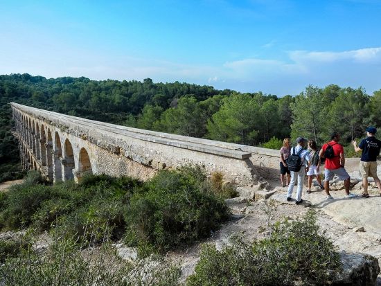 世界遺産タラゴナ＆シッチェス 1日観光ツアー　ラス・ファレラス水道橋＆漁村ロック・デ・サン・ガイエタ ＜英語ガイド＞