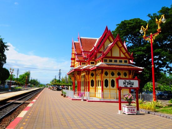 【都市間送迎】バンコク市内 ⇔ ホアヒン地区 ＜貸切／最大9名／現地語ドライバー＞