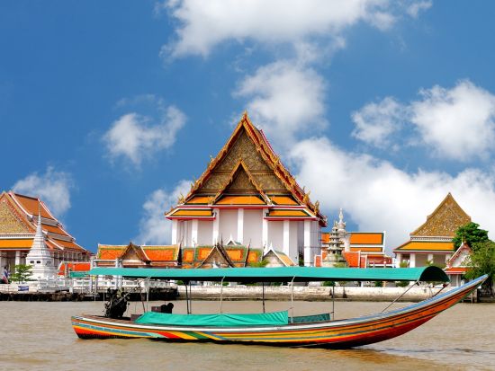 【都市間送迎】バンコク市内 ⇔ カオヤイ地区 ＜貸切／最大9名／現地語ドライバー＞