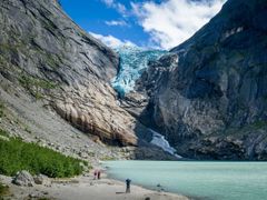 Norway_Briksdal Glacier_AdobeStock_129330964