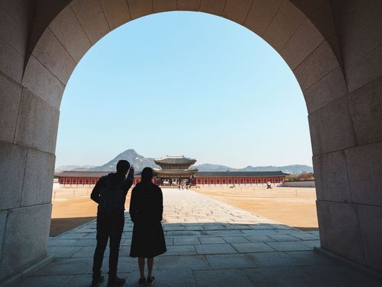 Korea_Seoul_Gyeongbokgung_pixta_58235195_M
