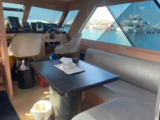 クルーザーチャーター シュノーケル、マリンスポーツやBBQなど自由にオプションを組み合わせてオリジナルツアー満喫！＜4時間or7時間／12名乗船可／宜野湾発＞