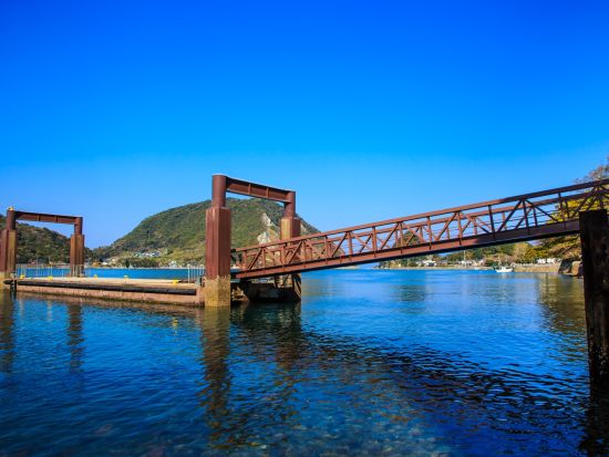 福岡発日帰り天草バスツアー 特急A列車で行こうの列車旅とオーシャンビュー旬魚ランチ＋三角西港＜昼食付＞