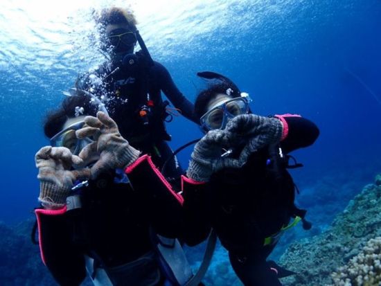 慶良間1日体験ダイビング+シュノーケリング 2～3ポイント回遊してケラマの海を満喫♪GoProレンタル付プランあり！＜約7～8時間／那覇市内送迎無料／那覇市発＞