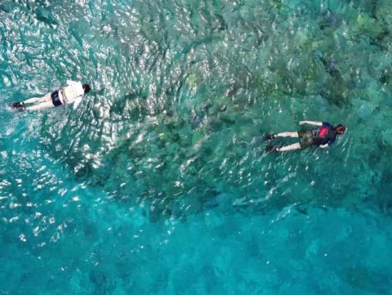 ジェットスキー操船体験&シュノーケリング　免許がなくてもOK！透明度抜群サンゴ礁エリアでシュノーケリングも満喫＜30分／宜野湾＞