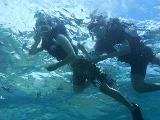 ジェットスキー操船体験&シュノーケリング　免許がなくてもOK！透明度抜群サンゴ礁エリアでシュノーケリングも満喫＜30分／宜野湾＞