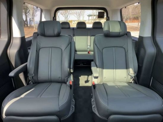 【空港送迎】金浦空港 ⇔ ソウル市内　両替所やスーパー立ち寄りOK！2時間チャーター＆北朝鮮が見えるスタバ立ち寄りプランあり＜貸切／定員6名／韓国語ドライバー＞