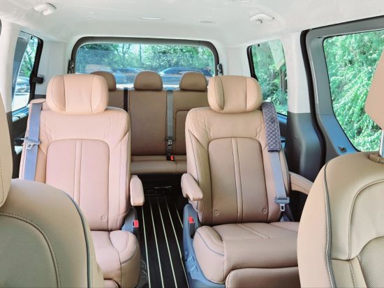 【空港送迎】金浦国際空港 ⇔ ソウル市内 ＜日本人スタッフ常駐サポート／貸切／定員6名＞