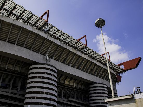 サン・シーロ・スタジアムを見学！日本語ガイドツアー＜ミラノ発＞ by Max Harvest