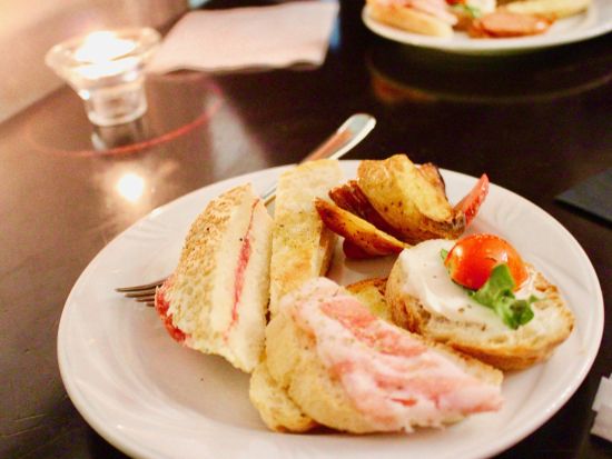 ミラノ・スカラ座オペラ／バレエ　チケット予約 + アペリティーボ体験＜3rdカテゴリ席／日本語ガイド＞