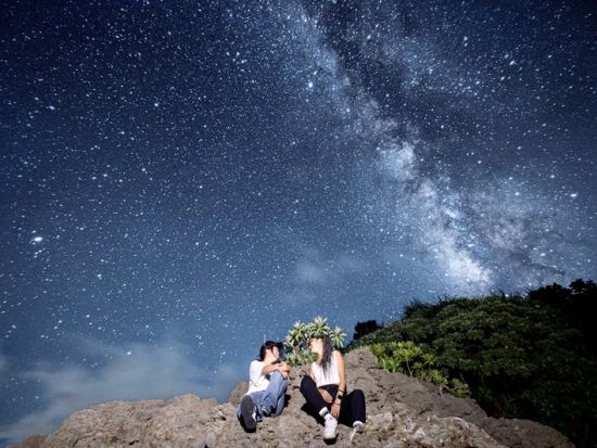星空フォトツアー　石垣島在住の女性カメラマンが撮影！川平周辺のビーチサイドなどで満点の星空をバックに記念写真を撮ろう＜石垣島＞