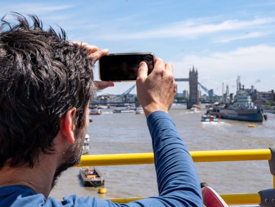 乗り降り自由！サステナブル市内観光バス＋テムズ川遊覧ボート＋街歩きアプリ＜1日券/２日券/3日券＞