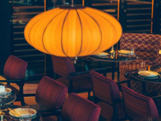 ヴー・ドバイ・レストラン（Xu Dubai Restaurant）☆食事券＆事前予約サービス ＜ディナー＞*ケンピンスキーホテル内