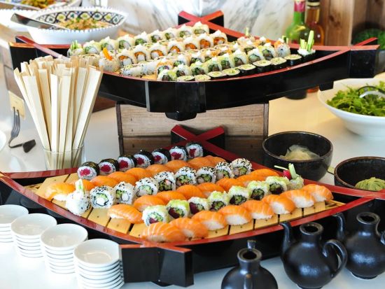 ドバイ唯一の展望回転レストラン！アル・ダワール（AlDawaar）☆食事券＆事前予約サービス ＜ランチ／ディナー＞*ハイアットリージェンシー内