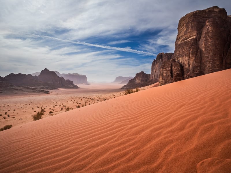 Jordan_Wadi Rum_desert_shutterstock_386163001