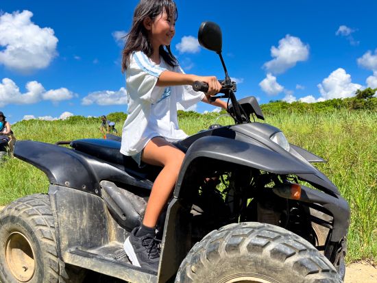 石垣島四輪バギー体験 大自然を駆け抜ける爽快アドベンチャーで満喫 1組貸切で家族や友人と過ごす特別なひととき＜免許不要／石垣島＞bySIMBA TRIBAL