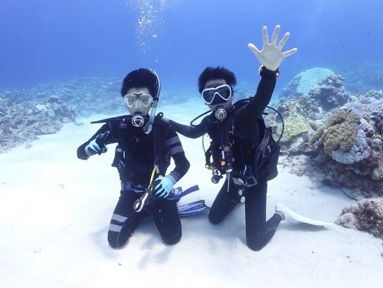 【Discover Scuba Diving】初めての体験ダイビングにオススメ◎事前学習でゆっくり丁寧にサポート！＜送迎付／沖縄本島＞