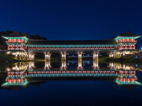 慶州観光ツアー　慶州の歴史と文化に触れる名所を巡る旅 ＜1日／1名参加OK／釜山発／選べる慶州校村または陽東村／英語ガイド＞