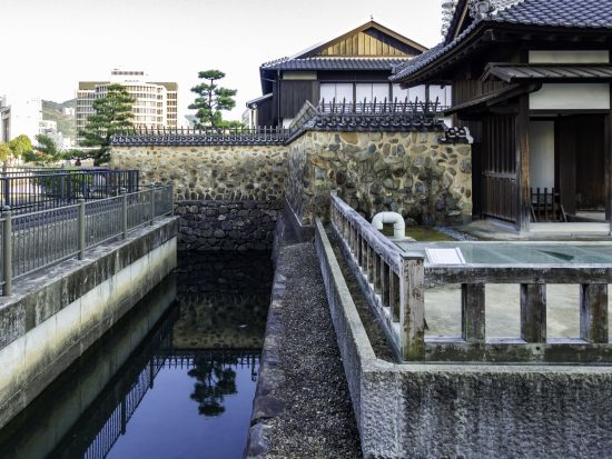 【定期観光バス／13:45発】 異国情緒＆平和の祈りコース グラバー園＋平和公園等 当日PM＋翌日AMで効率よく観光！＜1名から催行／長崎市＞ by長崎バス観光
