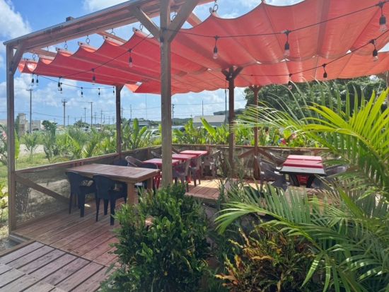 【ディナータイム】離島の夜を満喫！こだわりのメニューと星空を堪能できる島BBQプラン＜2名～／与那国島Cafe&Barむんぶてらす＞