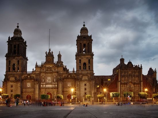 メキシコシティ市内観光　ナイトバスツアー　＜英語オーディオガイド＞