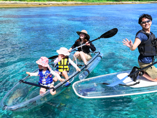 【貸切】クリアカヤック 安定感◎で初心者・家族に人気＜90分／ドローン撮影付／宮古島＞