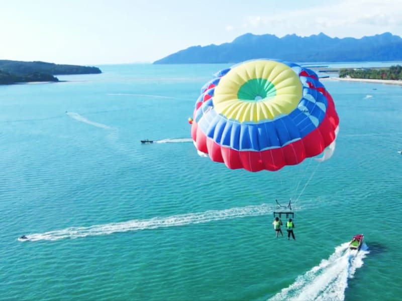 PARASAILING 3