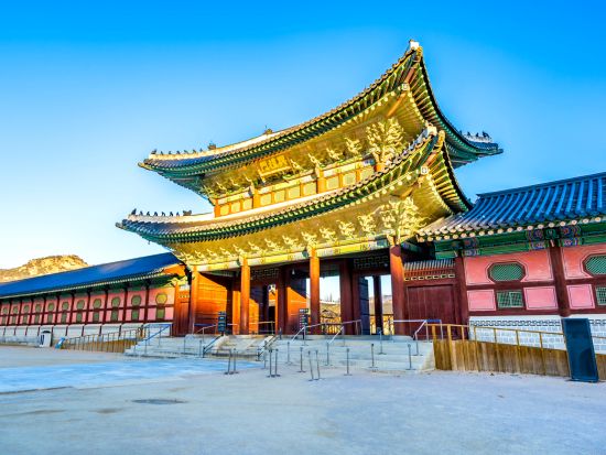 ソウル市内観光ツアー　チマチョゴリで巡る！景福宮（キョンボックン）＋北村＋仁寺洞＜午前／日本語ガイド＞