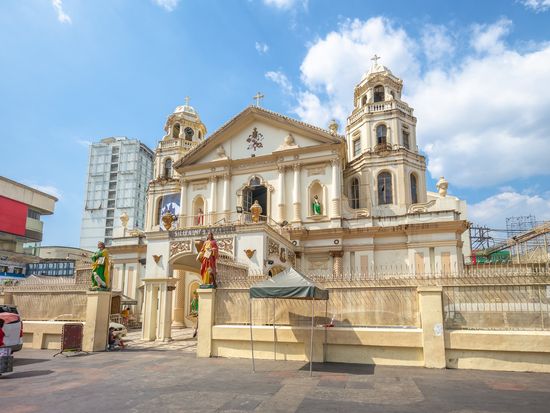 Philippines_Manila_Quiapo Church_pixta_49867139_L