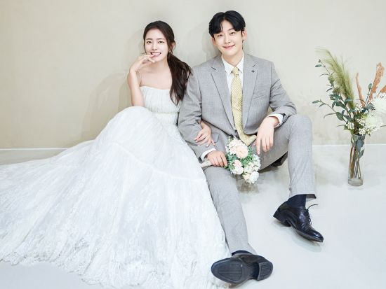 韓国ウェディング撮影プラン　The アウルムでのヘアメイク＆ドレス撮影　＜日本語サポート＞