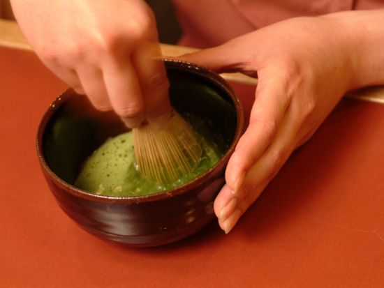 生地から作る焼き八つ橋（せんべい）づくり お抹茶体験付プランあり＜2名～8名／60分／右京区＞by 八つ橋庵とししゅうやかた