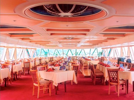 【混載】選べる船ランクで伝統ショーと夜景を堪能◎ナイル川ディナークルーズ　*カルトゥーシュ事前注文可　＜夕方発／英語／送迎付／カイロ発＞