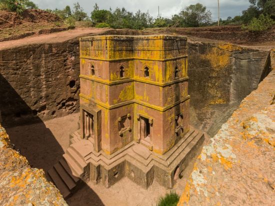 世界遺産ラリベラ岩窟教会群を巡る☆エチオピア観光鉄板1泊2日ツアー＜宿泊付／英語ガイド＞