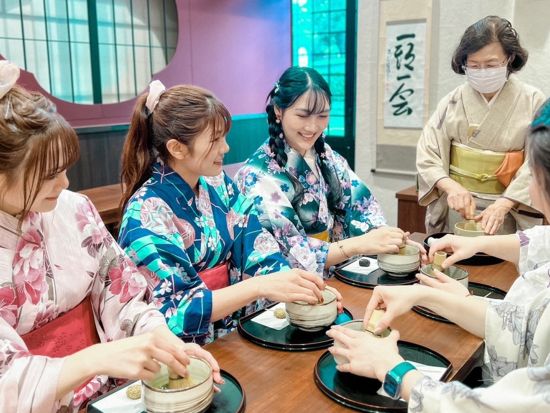 東京発日帰りバスツアー　富士山＋河口湖パノラマロープウェイ＋忍野八海＋抹茶体験 東京の喧騒から離れ、富士山の静かな大自然を巡るコース＜東京・新宿発着＞