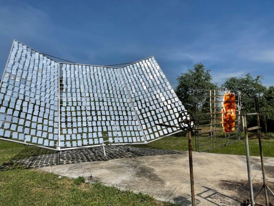 ペッチャブリー日帰りツアー　カオ・ルアン洞窟＋ プラナコーンキリ国立歴史公園＋ご当地名物「鏡で焼くガイヤーン」＜昼食付き／日本語ガイド／バンコク発＞