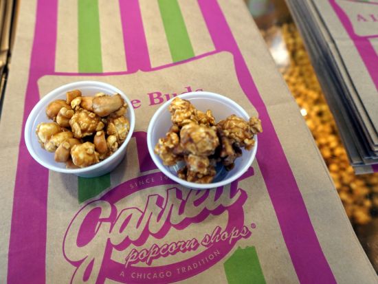 シカゴグルメウォーキングツアー　ループ地区散策＆6か所食べ歩き シカゴ名物を堪能！＜半日／英語ガイド＞