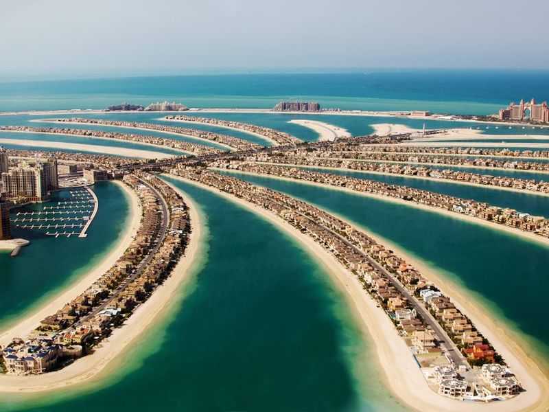 Palm Jumeirah_Palm Island_shutterstock_111748157