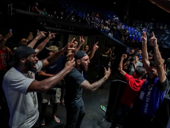 ムエタイ観戦チケット 「ルンピニ・スタジアム」タイ陸軍が運営するムエタイの聖地＜リングサイド席 or グランドスタンド席＞