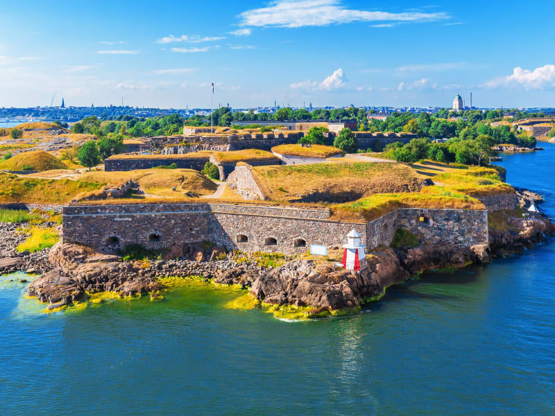 Helsinki_Suomenlinna_shutterstock_166214942