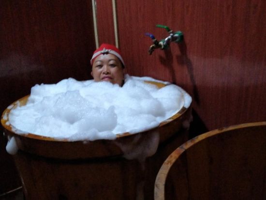 サパ1泊2日ツアー　車で行くサパ！ファンシーパン山＆少数民族の旅 ＜サパ名物料理などの食事付き／日本語ガイド／ハノイ発着＞