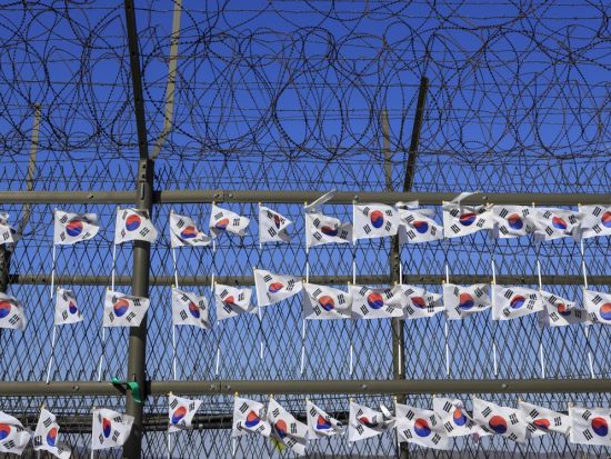 南北境界線（DMZ）ツアー　第3トンネル見学＋自由の橋＋都羅展望台　ゴンドラ乗車確約付きの「陳玉華ハルメ元祖タッカンマリ」昼食プランあり＜日本語／送迎選択可＞