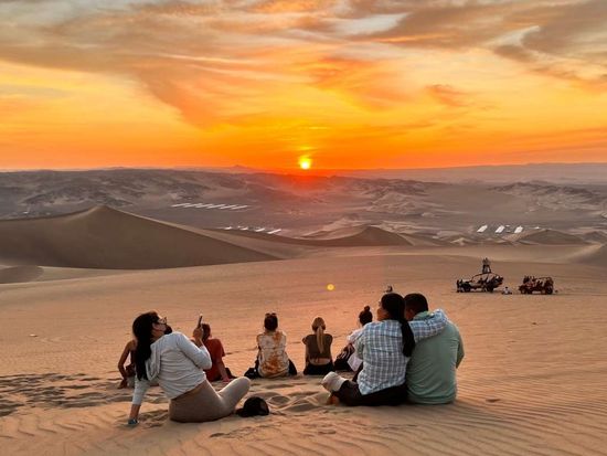 sunset huacachina (1)